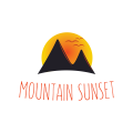 Logo coucher de soleil en montagne