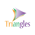 logo de triángulos